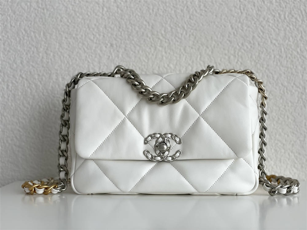 Chanel 19 bag 26cm 2025 new 